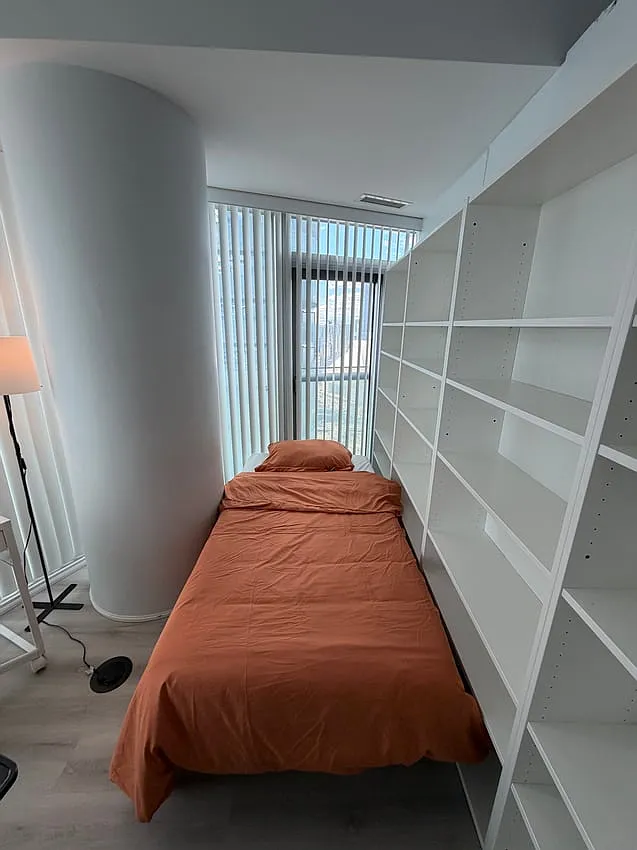 Flex Room - York St & Bremner Blvd — Photo 2