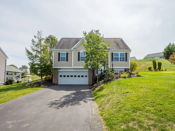 313 Hickory Nut Dr, Eighty Four, PA 15330