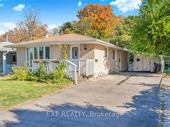 146 Appalachian Cres, Kitchener, ON N2E 1A4