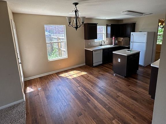 5th image of 3806 Bull Run Dr