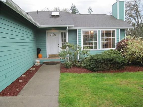 3rd image of 3523 180th Ave SW