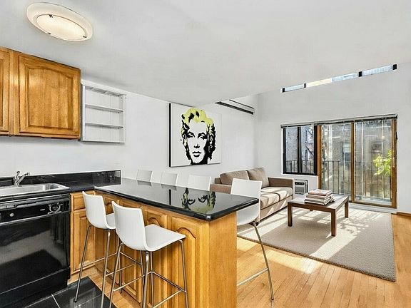 2nd image of 212 E 10th St APT 4B