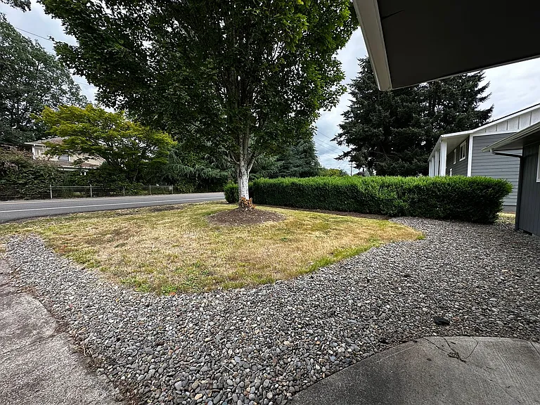 1703 Springhill Dr NE — Photo 11