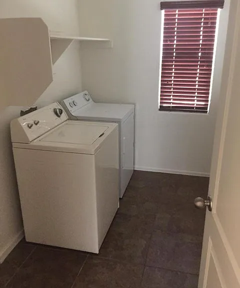 306 S Cactus St — Photo 4