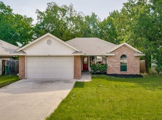 1010 Van Winkle St, Weatherford, TX 76086