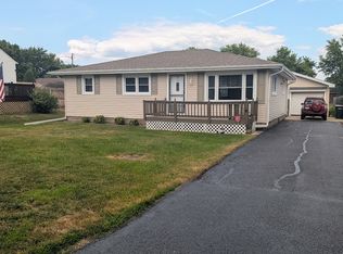 325 N 2nd Ave, Coal City, IL 60416