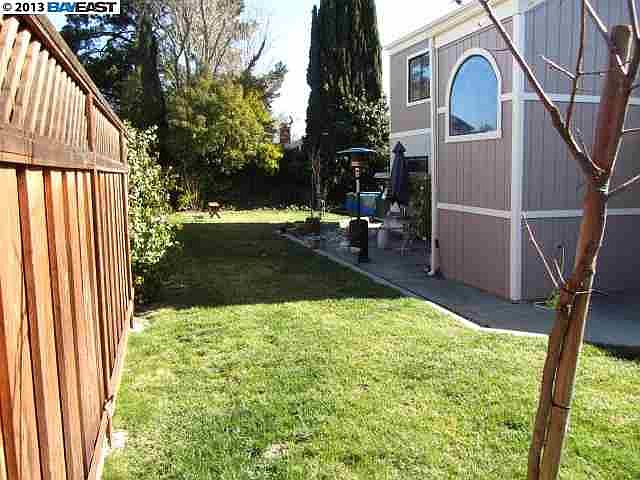 2nd image of 7556 Corrinne St