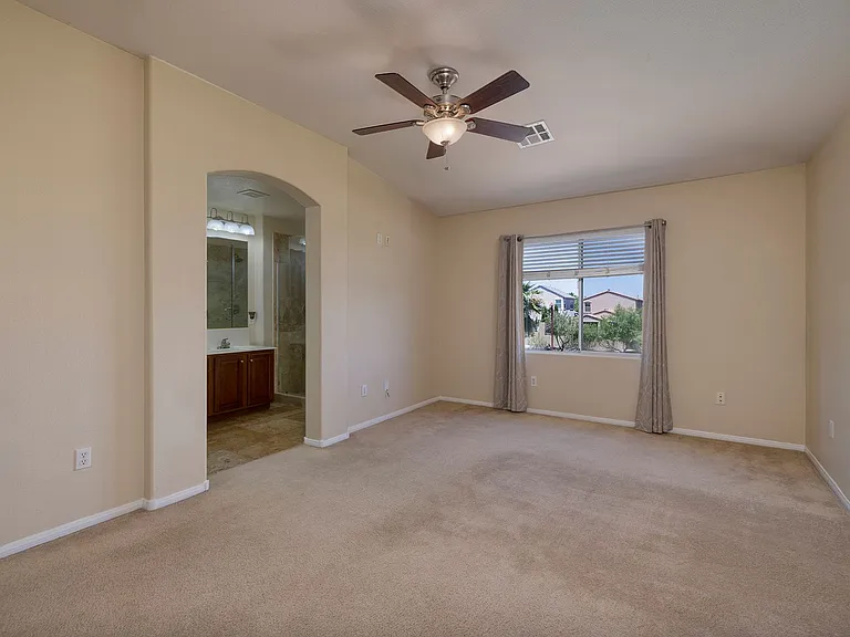 10226 Sourwood Ave — Photo 18