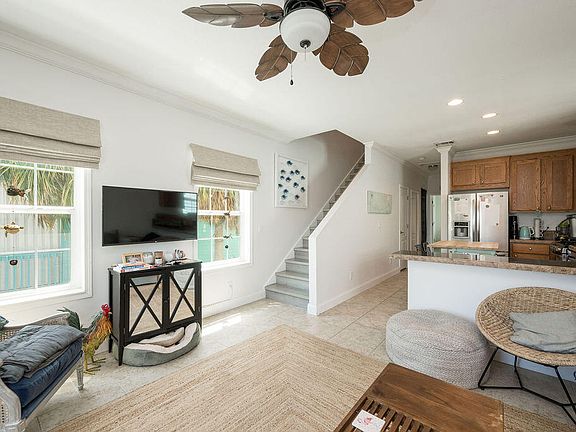 3rd image of 59 Palm Dr