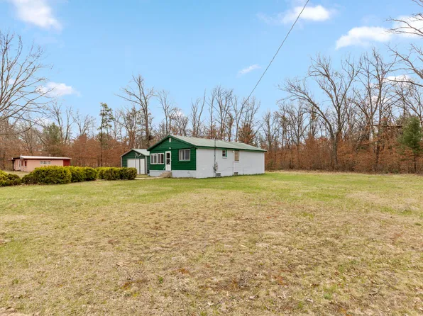 183 W Dubois Ave, Baldwin, MI 49304