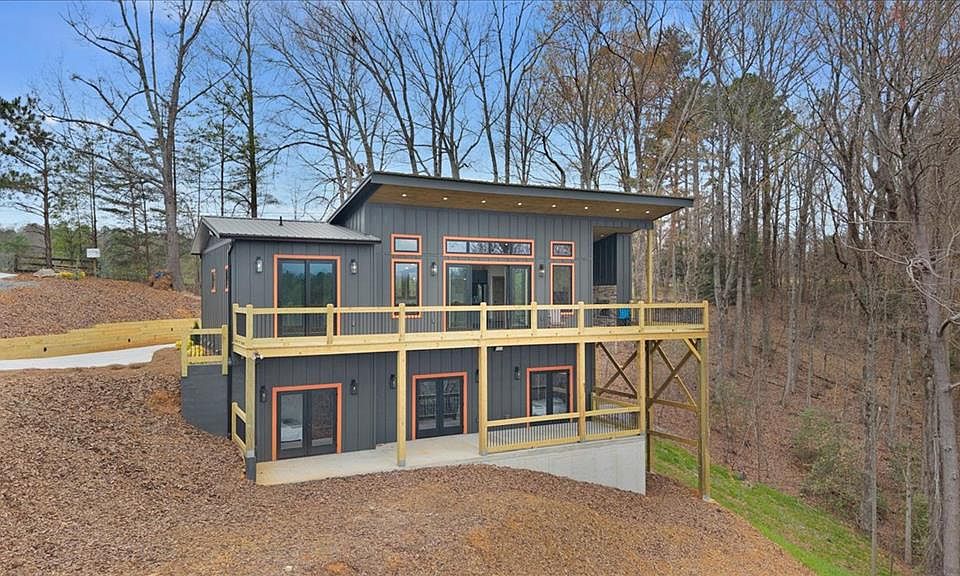 1st image of 748 Flat Branch Rd