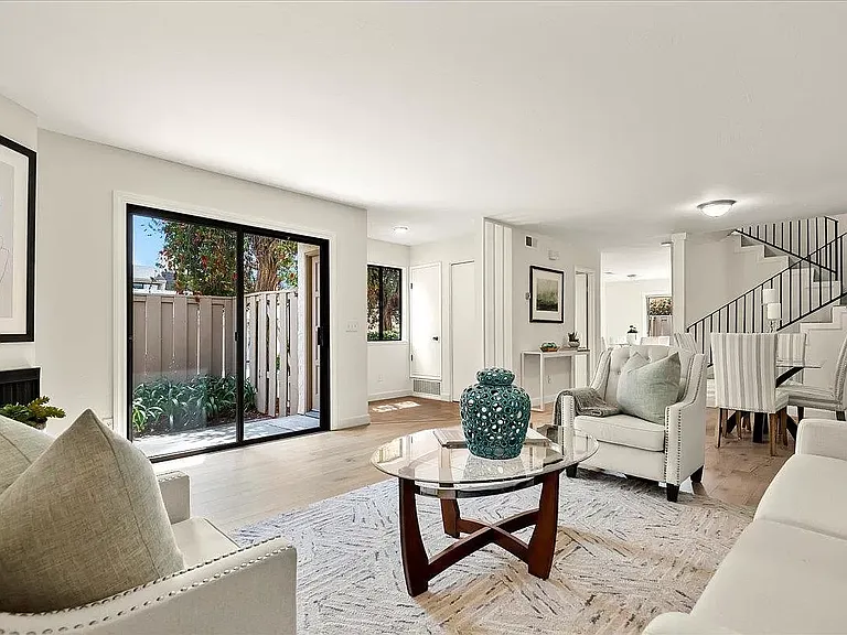 20604 Mapletree Pl — Photo 2