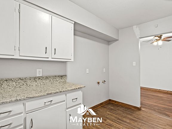 4th image of 304 Milligan Dr #2