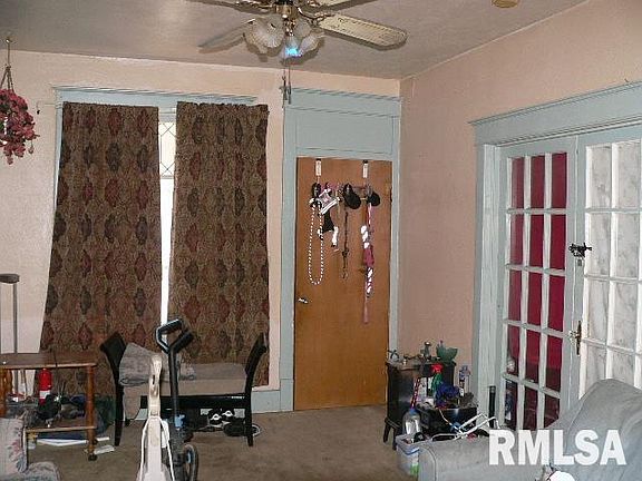 4th image of 2803 W Fremont St