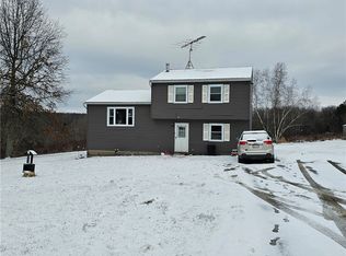 9885 Williams Rd, North East, PA 16428