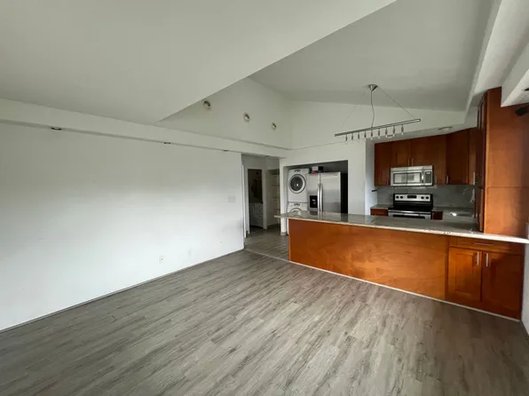 b3989k, 735 Birch St #2, Honolulu, HI 96814