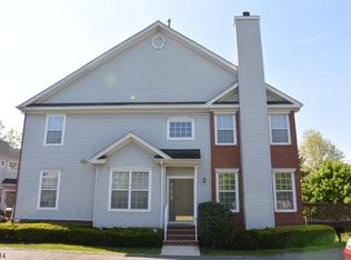 7 Gordon Cir, Parsippany, NJ