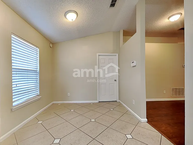 9261 Redtail Dr — Photo 6