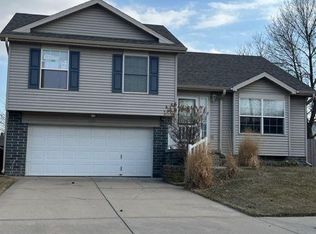 17707 Josephine St, Omaha, NE 68136