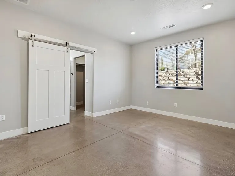 105 Black Rock Rd — Photo 8