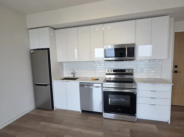 33 Erie Ave, Brantford, ON
