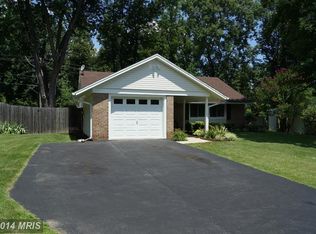 16118 Pond Meadow Ln, Bowie, MD 20716
