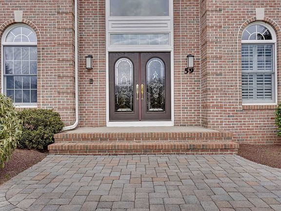 3rd image of 59 Overlook Dr