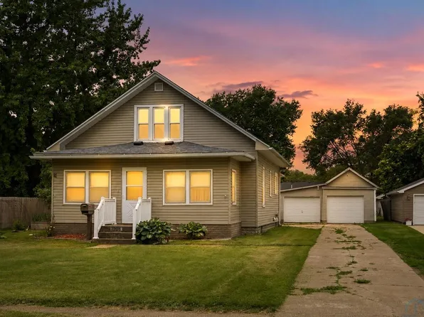 1208 6th St, Onawa, IA 51040
