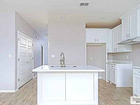 3rd image of 2329 Valley Cir