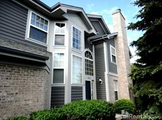 522 Kresswood Dr, McHenry, IL 60050