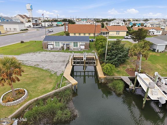 2nd image of 100 E Bogue Sound Drive
