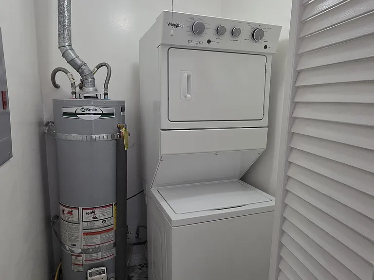 In-Unit Washer and dryer