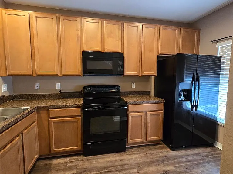 8533 Gablebend Way — Photo 8
