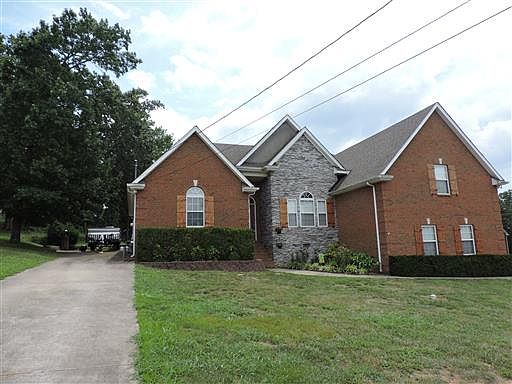 1st image of 3725 Henricks Hill Dr