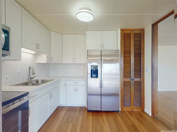 1520 Ward Ave APT 304, Honolulu, HI 96822