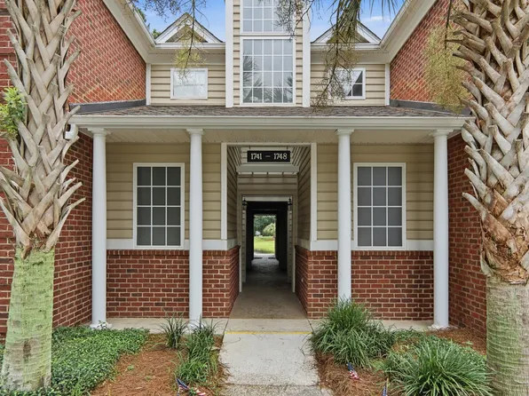 1744 Wyngate Cir, Mount Pleasant, SC 29466