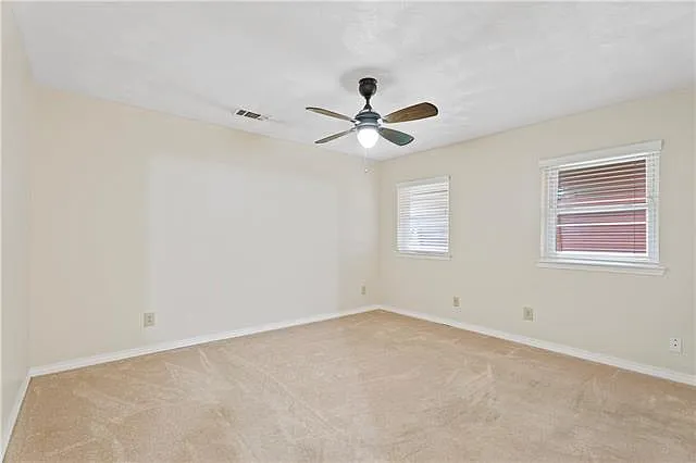 4712 Loveland St — Photo 10