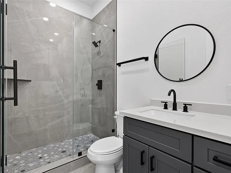 4822 Creekmont Dr #B — Photo 10