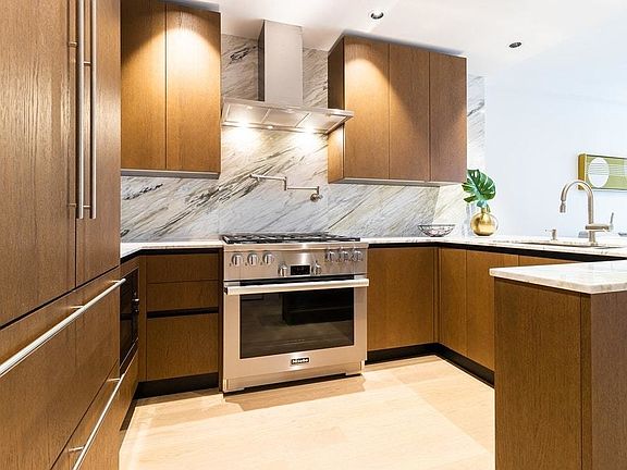4th image of 442 E 13th St #4F