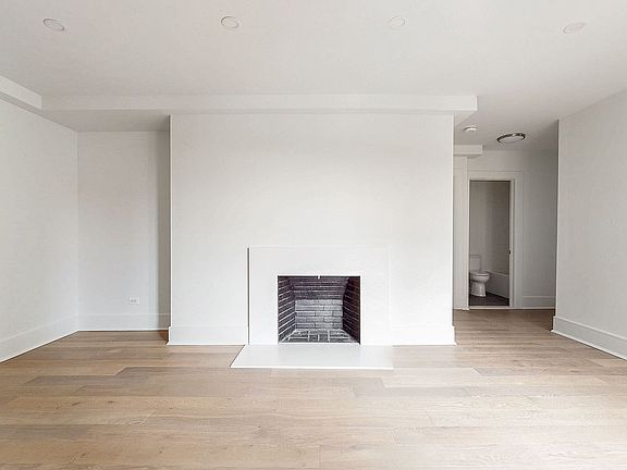 3rd image of 148-09 Northern Blvd #5M