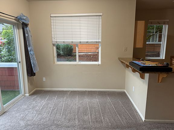 3rd image of 501 225th Ln NE APT G101