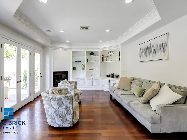 5230 Teesdale Ave — Photo 10