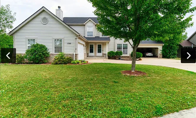 1302 E Buckwood Dr — Photo 2