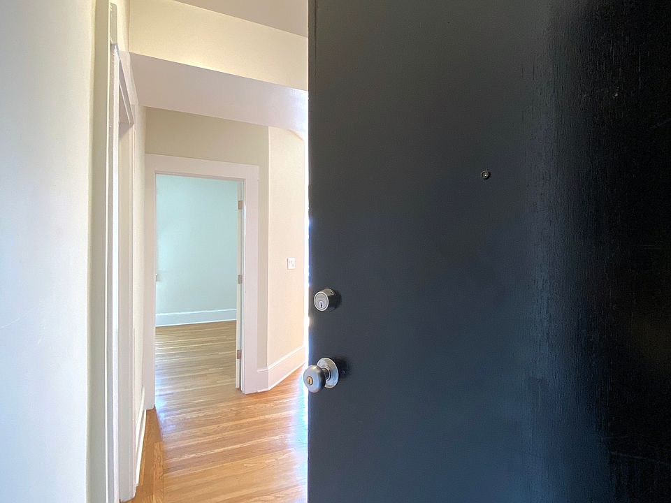1st image of 887 Bush St APT 304