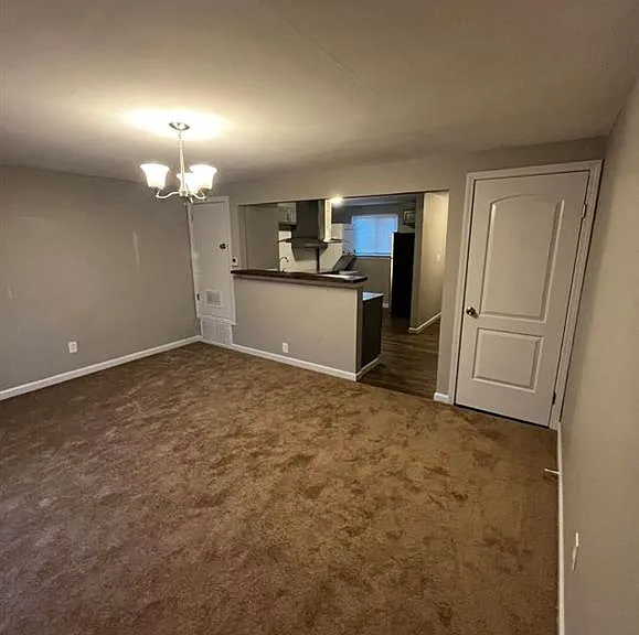 Skylark Point Apartments — Photo 13