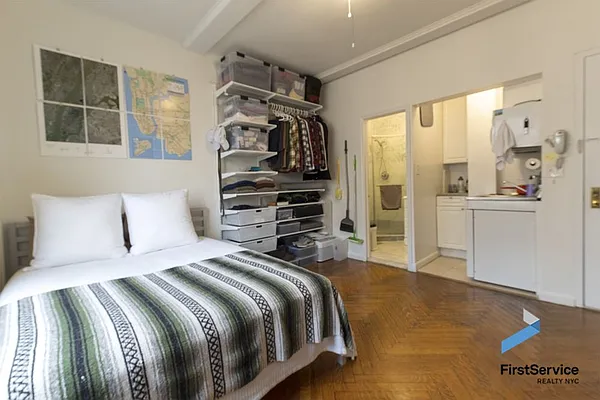 Rented by FirstService Realty (legacy) | media 10