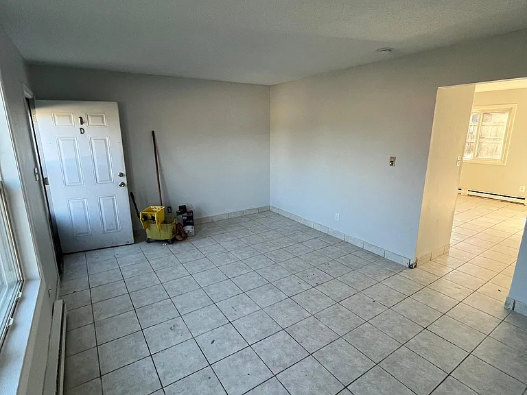 540 Greenwood Dr #D — Photo 2