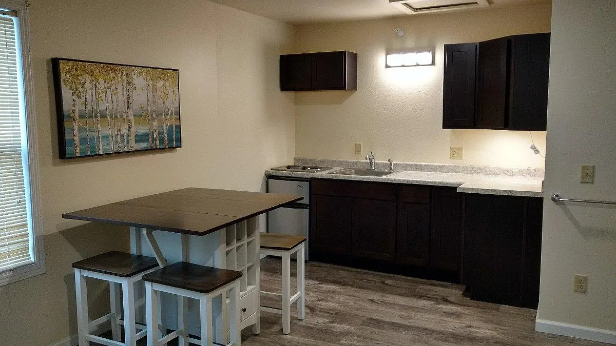 Building Photo - 525 Sprague Ave #8