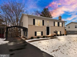 727 W Holly Ave, Sterling, VA 20164