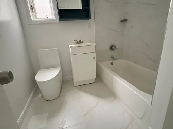 28 E 47th St, Bayonne, NJ